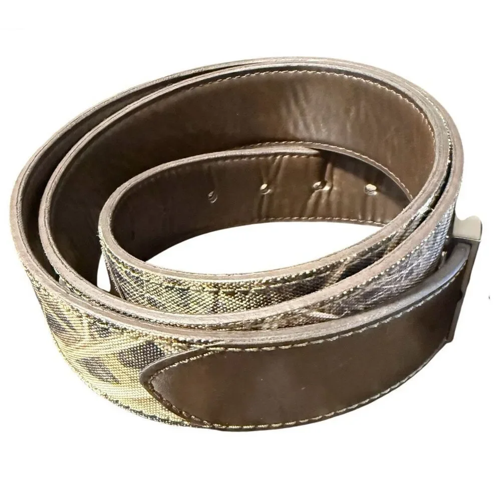 Mossy Oak Mens Blades Waterfowl Reversible Belt XL (42-44) Bottle Opener